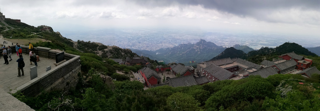 山东泰山全景