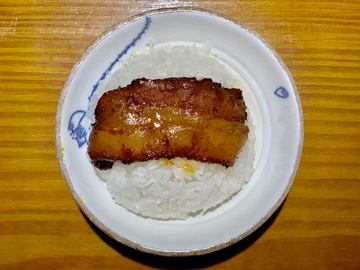 白米饭扣肉