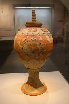 唐代彩绘塔式罐