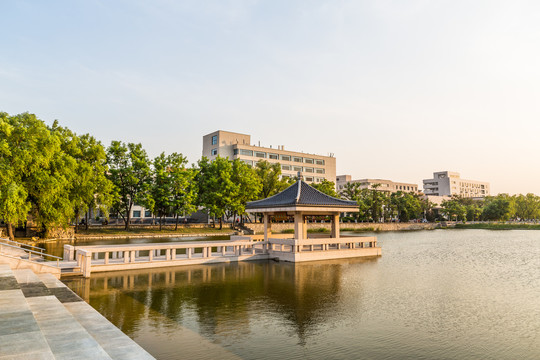 天津大学