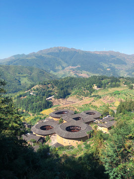 福建土楼塔下田螺坑