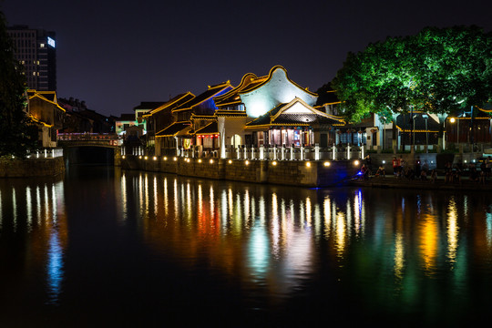 苏州山塘古镇夜景