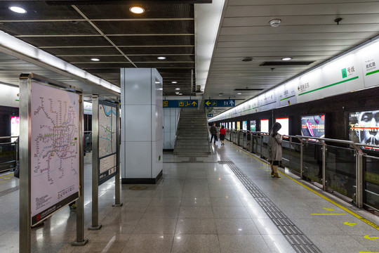 地铁车站