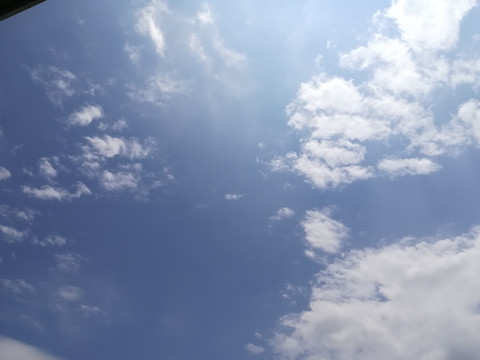 蓝天白云