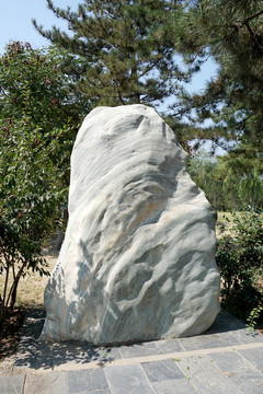 石头雕塑