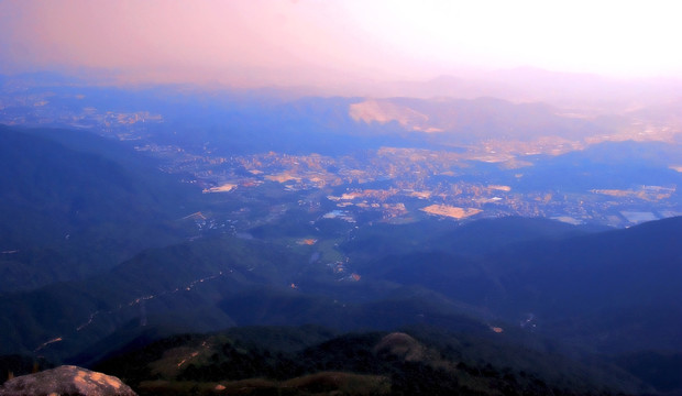 高山晚霞