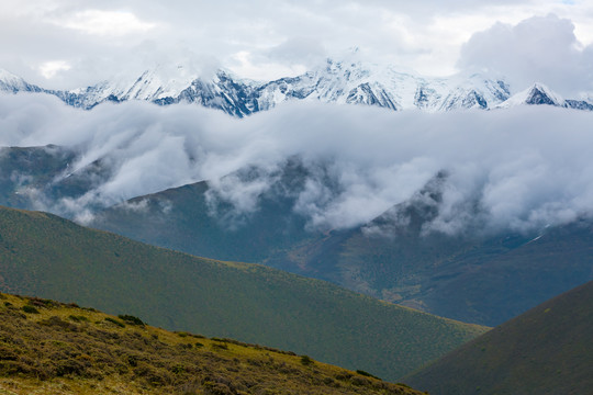 贡嘎雪山