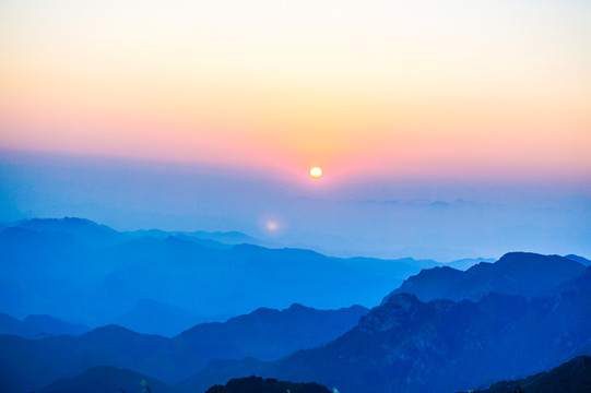 高山落日