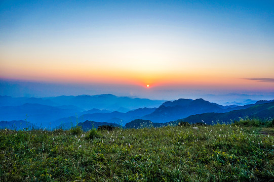 高山落日