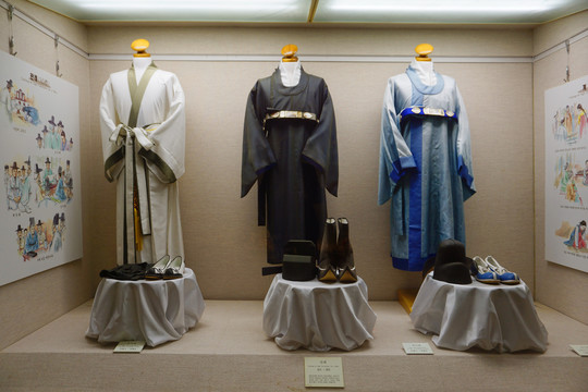 韩国传统礼服服饰