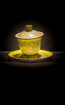 当代铜胎画珐琅花卉锦地茶盅