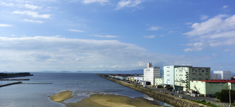 日本大阪的沿海工厂