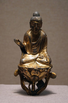 五代吴越国鎏金铜佛坐像