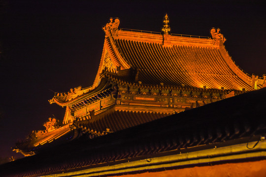 寺院夜景