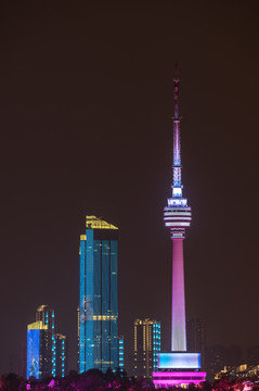 武汉龟山电视台夜景灯光秀风光