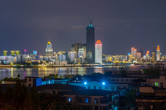 湖北武汉两江四岸灯光秀夜景风光