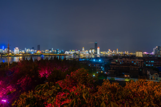 湖北武汉两江四岸灯光秀夜景风光