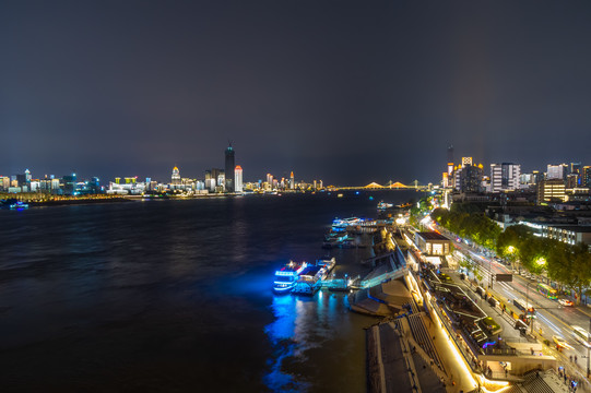 湖北武汉两江四岸灯光秀夜景风光