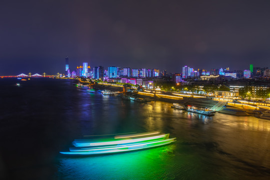 湖北武汉两江四岸灯光秀夜景风光