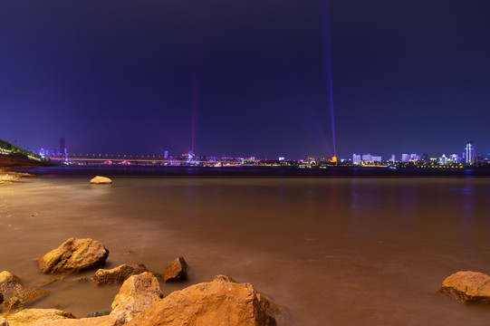 湖北武汉两江四岸灯光秀夜景风光