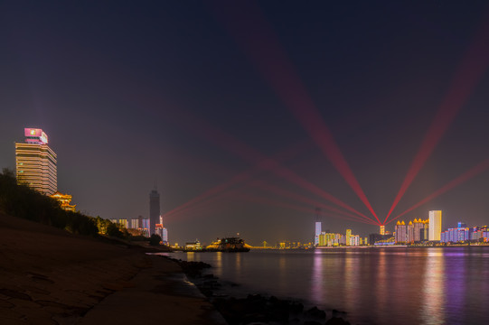 湖北武汉两江四岸灯光秀夜景风光