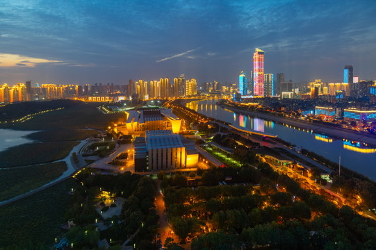 湖北武汉两江四岸灯光秀夜景风光