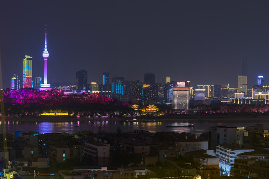 湖北武汉两江四岸灯光秀夜景风光