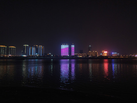 江边夜景
