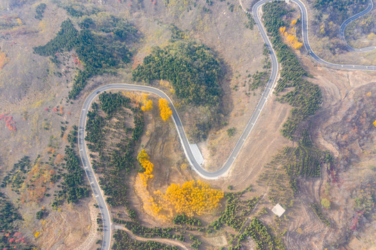 航拍济南七星台盘山公路