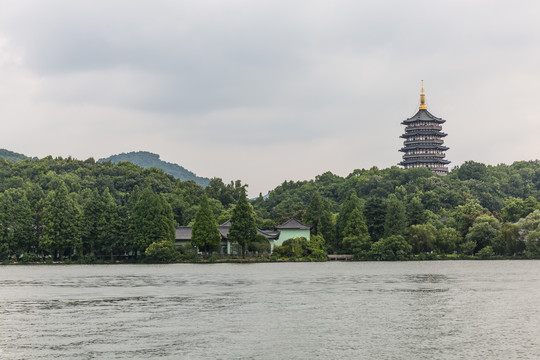 杭州西湖雷峰塔