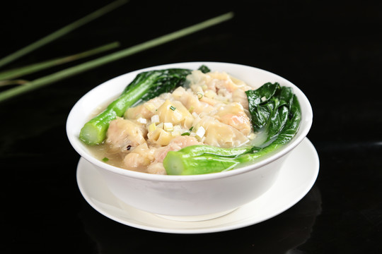 上汤鲜虾云吞