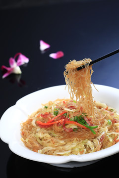 虾米腊味椰菜粉丝煲