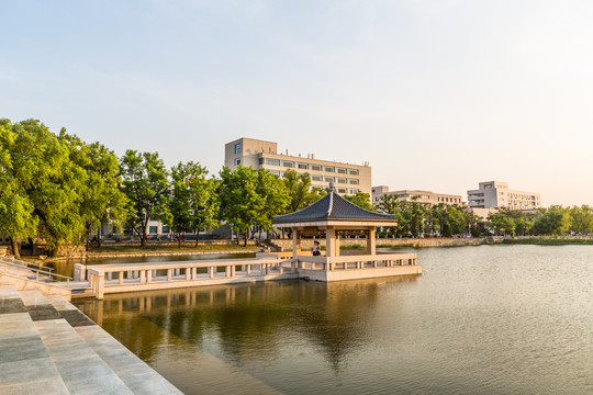 天津大学