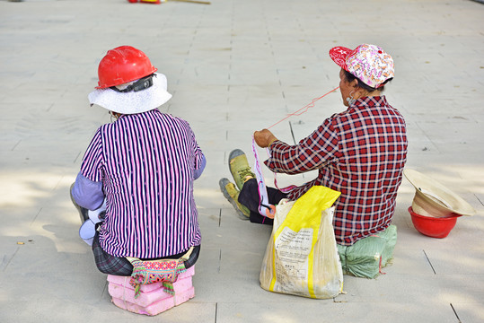 女农民工