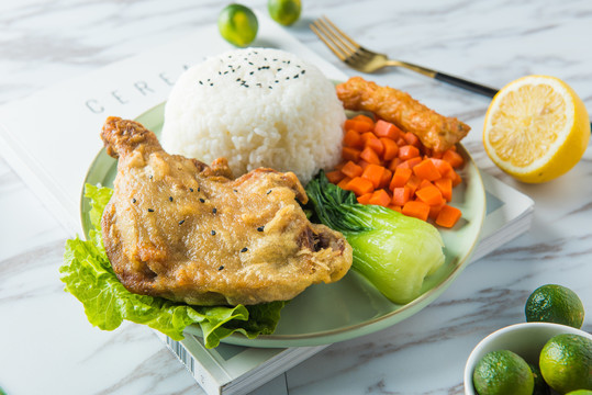 鸡腿饭