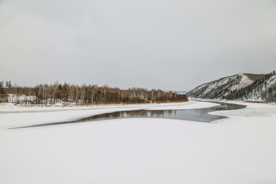 林海雪原