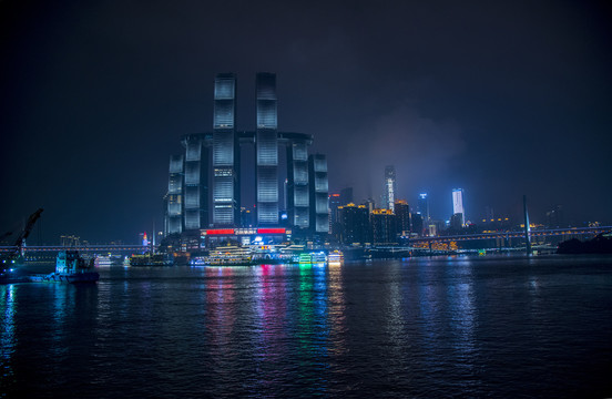 重庆朝天门来福士大楼夜景