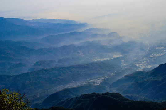 峨眉山