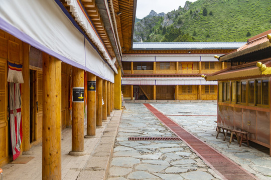 若尔盖郎木寺达仓郎木格尔底寺