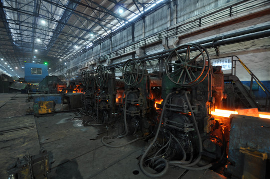 钢厂厂房