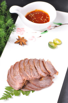 五香牛肉