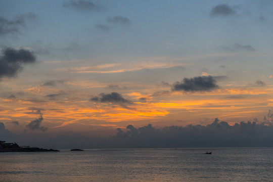 海边日落