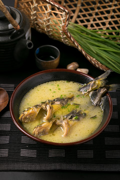 白汁昂刺鱼汤