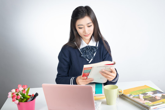 女学生