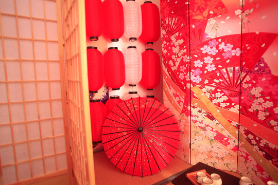 日式房间油纸伞
