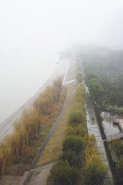 武汉长江沿岸