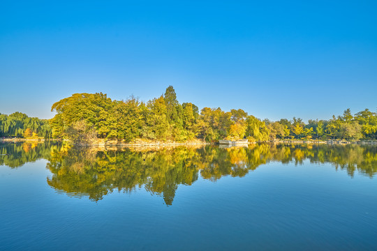 北京大学未名湖