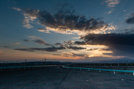 夕阳西下几时回