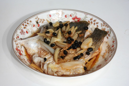 豆豉蒸草鱼