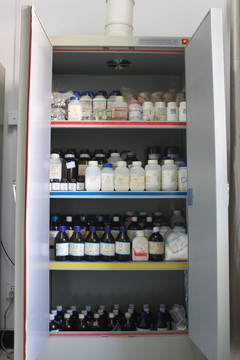 化学药品柜